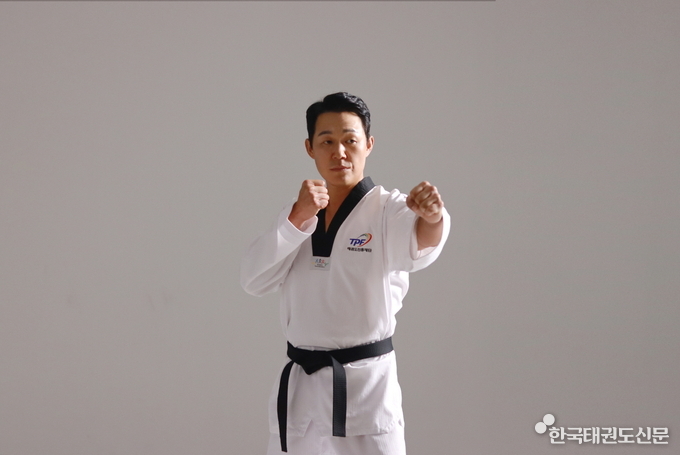 박성웅 배우, 광고 촬영 장면