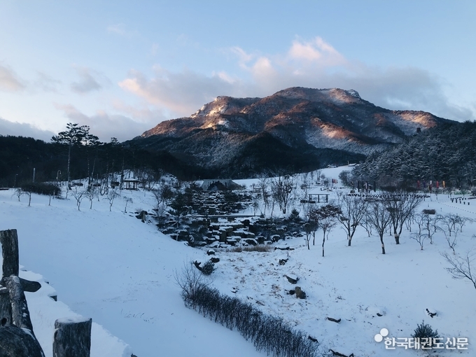 태권도원 설경(전통무예수련장, 백운산)