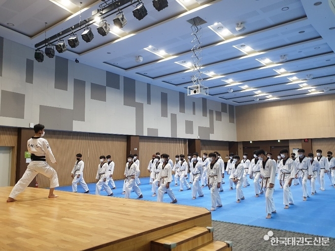 2020년, 태권도원 나래홀에서 진행된 청소년 대상 태권도 체험프로그램