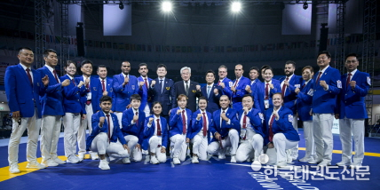 무주태권도원 2023 태권도 그랑프리 챌린지 경기 당시 심판진 기념촬영