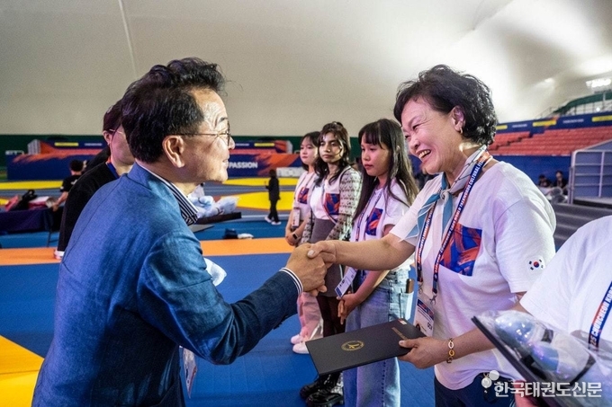 춘천 국제태권도대회 자원봉사자 및 지원금무자 해단식(3)