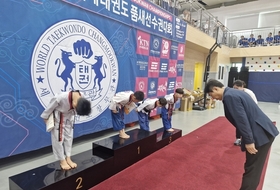 “언론기사에 ‘내 이름 넣어라’ 강요… 원로 지위를 앞세운 부적절한 권위 사용 논란”